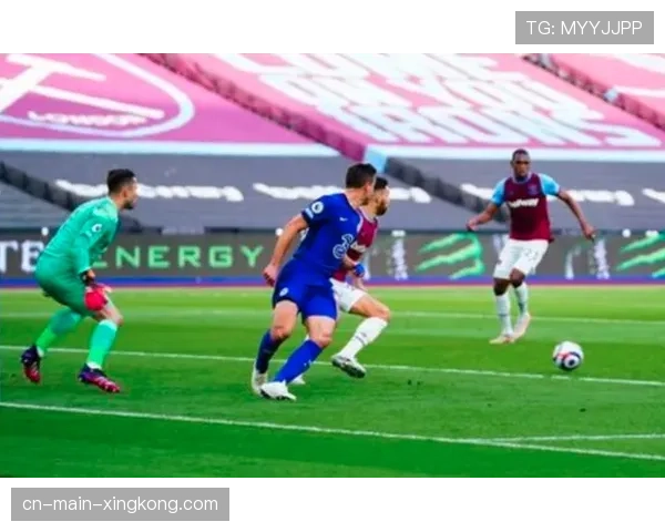 克洛伊·凯莉入选年度最佳阵容 英女足国际影响力提升